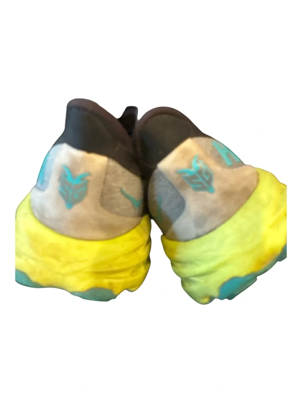 N/A hoka speedgoat